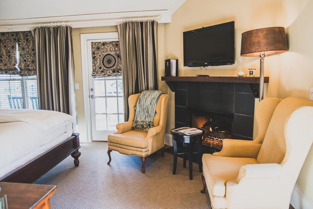 The Inn At Willow Grove Orange Bagian luar foto
