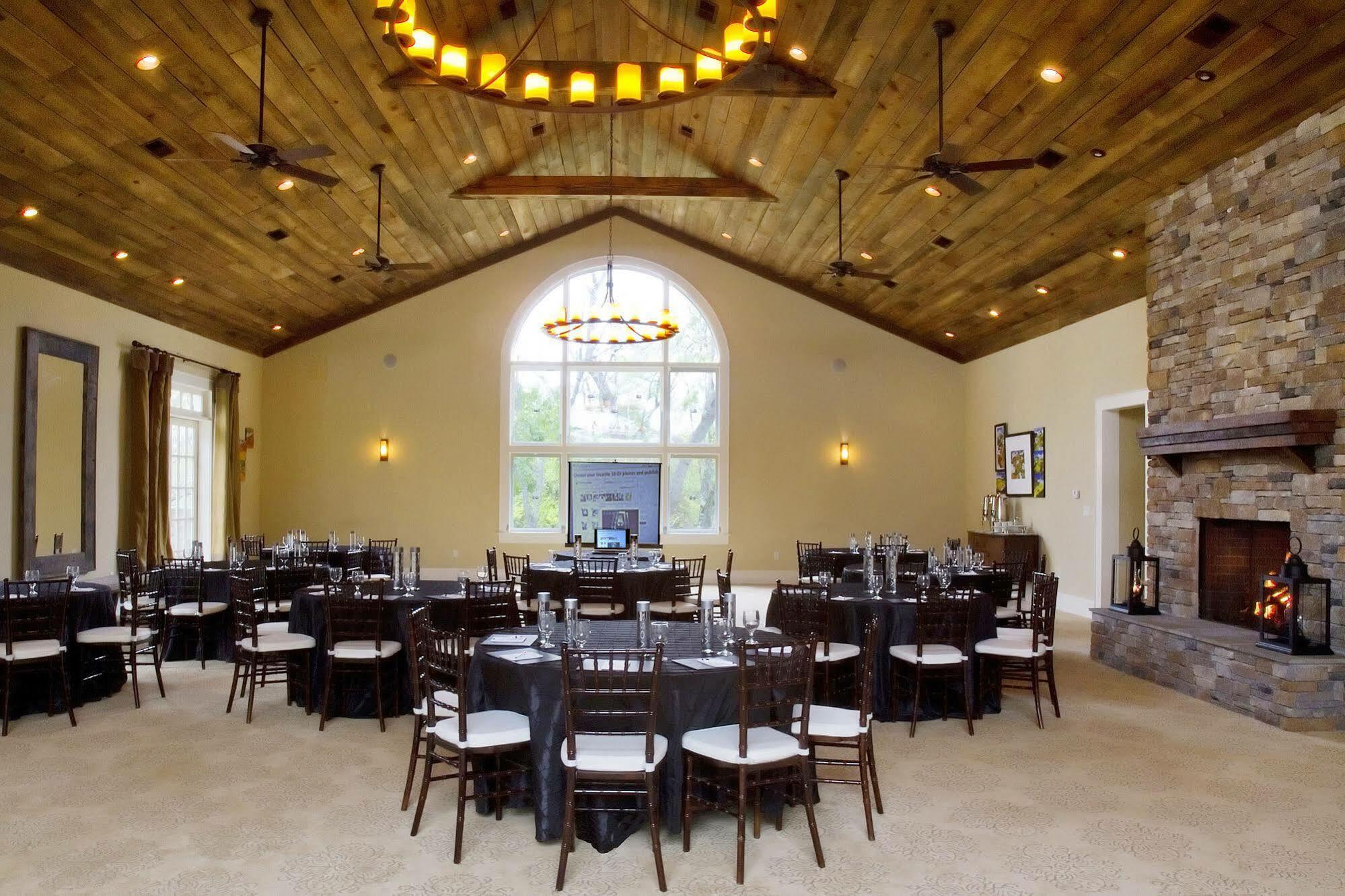 The Inn At Willow Grove Orange Bagian luar foto