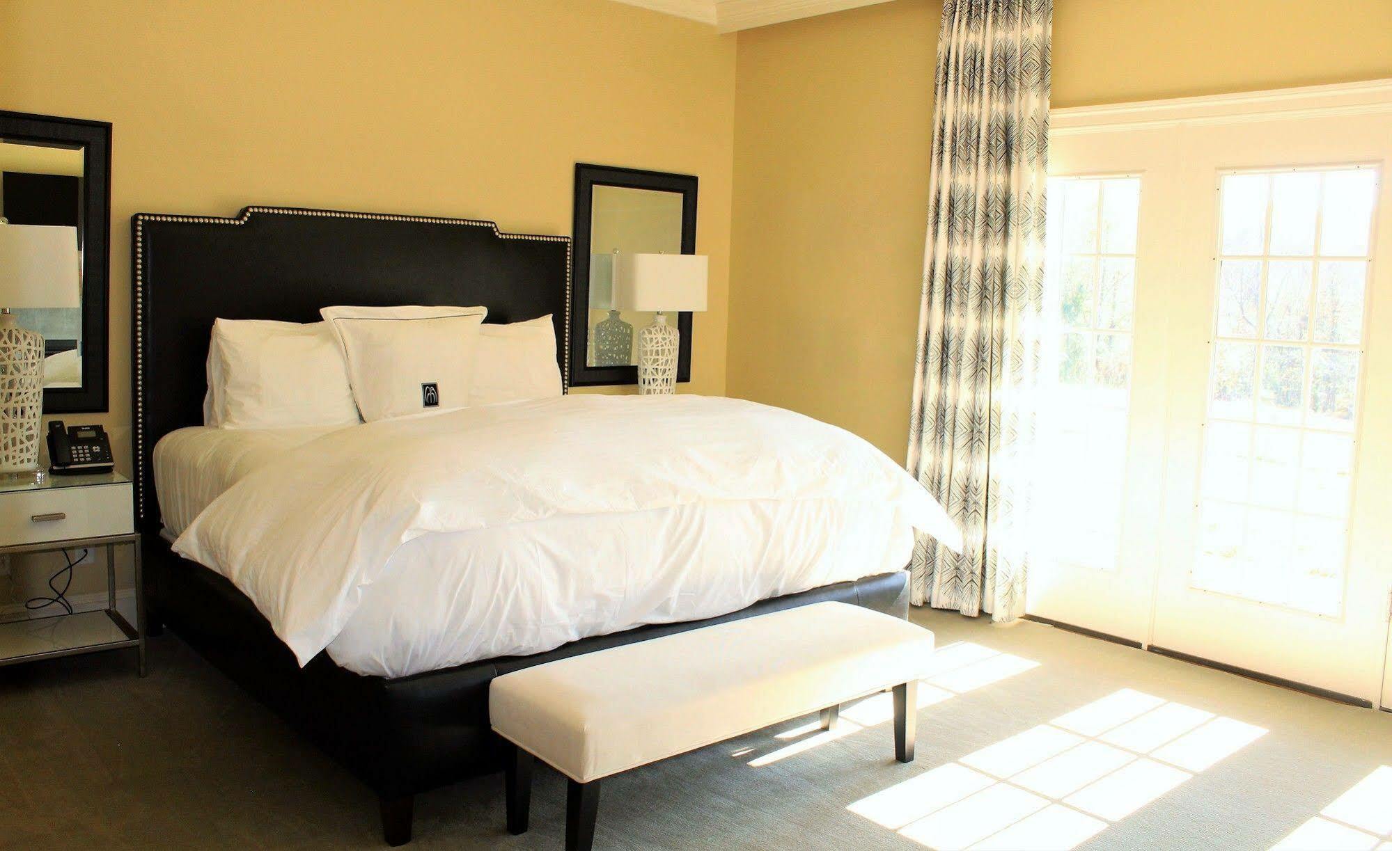 The Inn At Willow Grove Orange Bagian luar foto